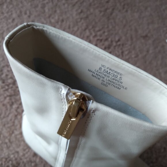 Vincent Camuto ankle boots - Picture 3 of 3